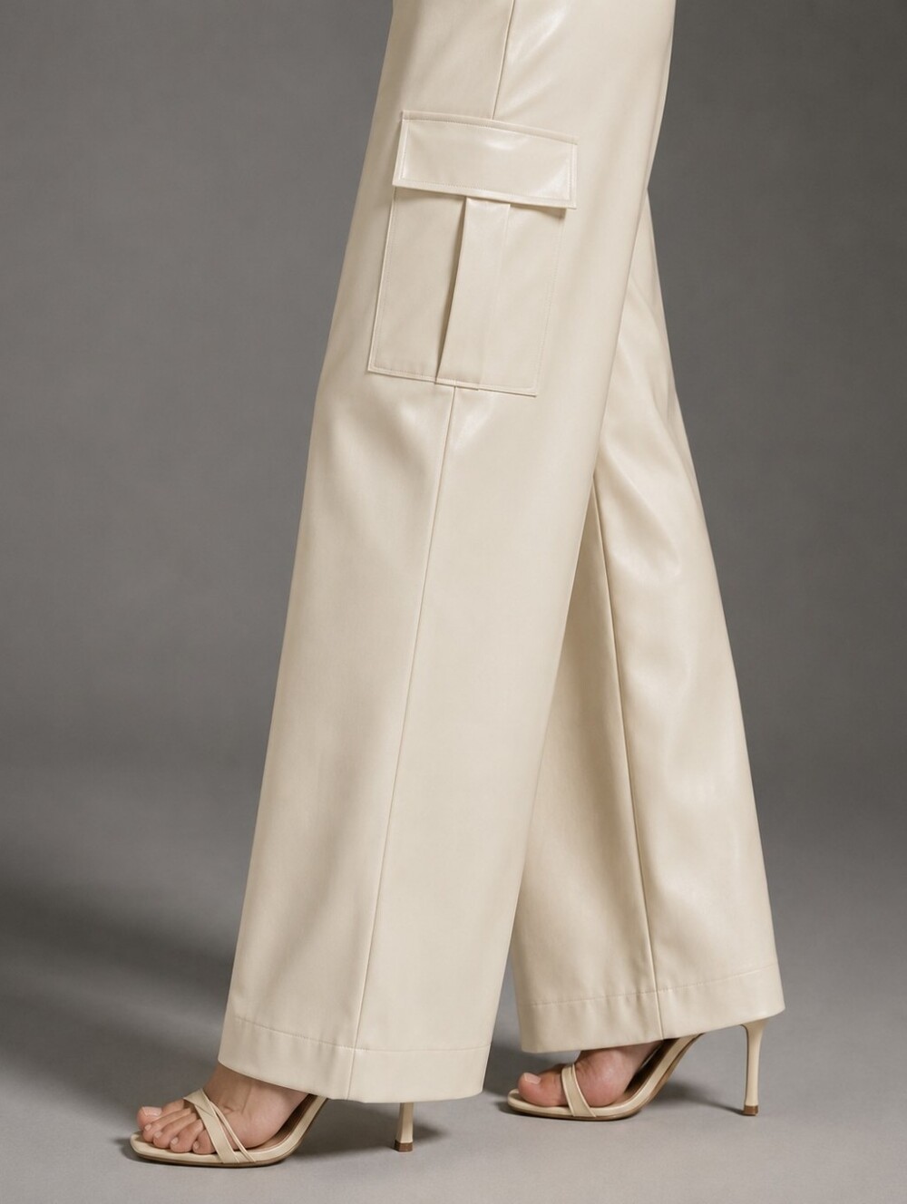 Avec Les Filles Cream Faux Leather Wide-Leg Cargo Pants XS - Picture 5 of 10